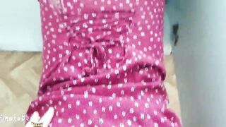 Stepsister quick fuck while she is cleaning